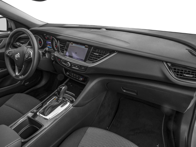 2018 Buick Regal TourX Essence