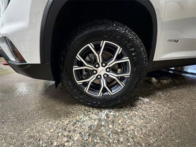 2024 GMC Acadia AT4