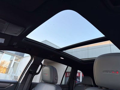 2025 GMC Acadia AT4