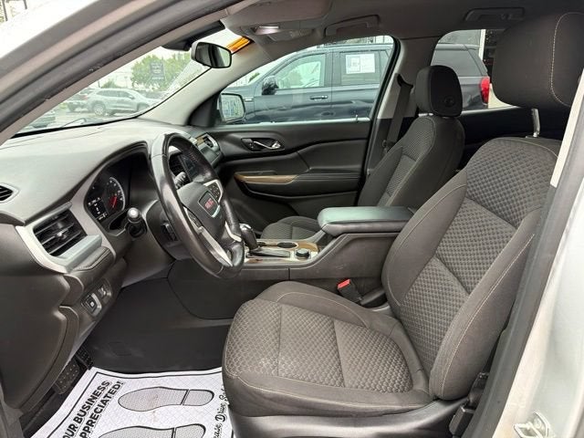 2017 GMC Acadia SLE