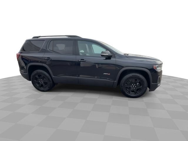 2022 GMC Acadia AT4