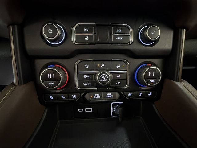 2021 Chevrolet Suburban High Country