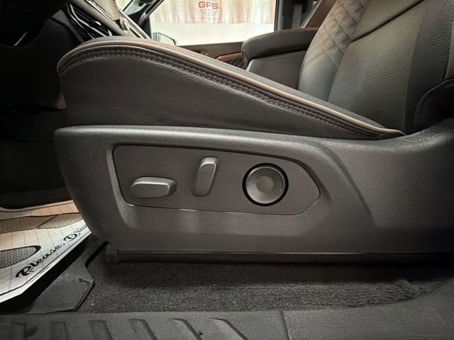 2023 GMC Canyon Denali
