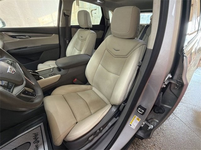 2017 Cadillac XT5 Luxury AWD