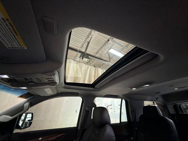 2016 Cadillac Escalade Luxury Collection