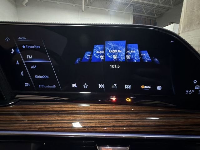 2023 Cadillac Escalade ESV Premium Luxury