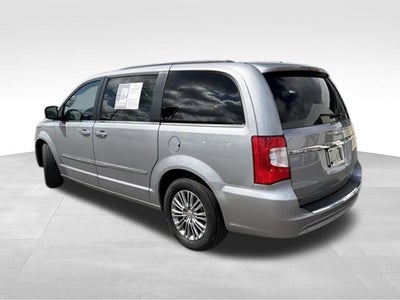 2014 Chrysler Town & Country Touring-L