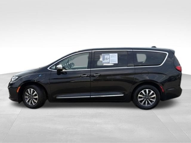 2023 Chrysler Pacifica Hybrid Limited