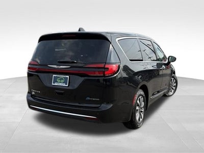 2023 Chrysler Pacifica Hybrid Limited