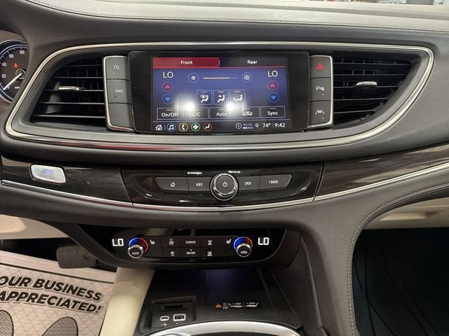 2024 Buick Enclave Essence