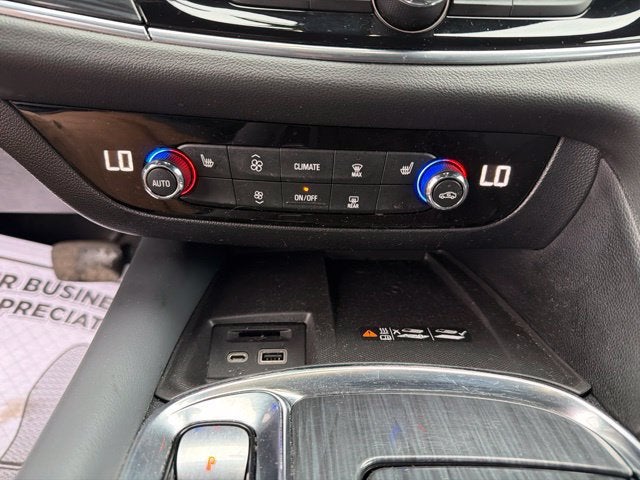 2024 Buick Enclave Essence