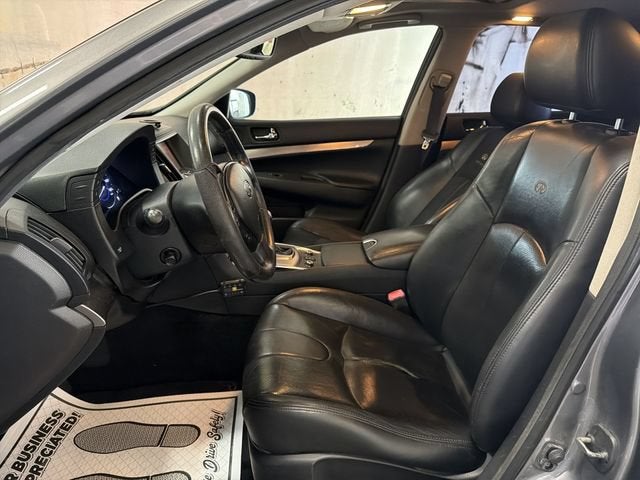 2012 INFINITI G37x x
