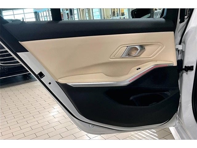 2025 BMW 3 Series 330i xDrive