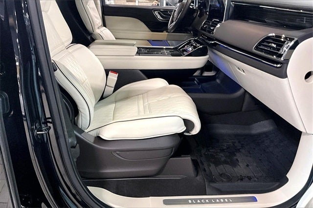 2024 Lincoln Navigator Black Label
