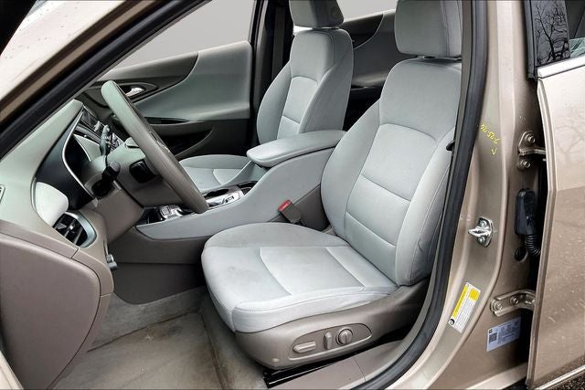 2023 Chevrolet Malibu LS 1FL