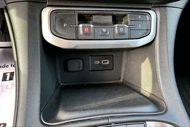 2022 GMC Acadia SLE