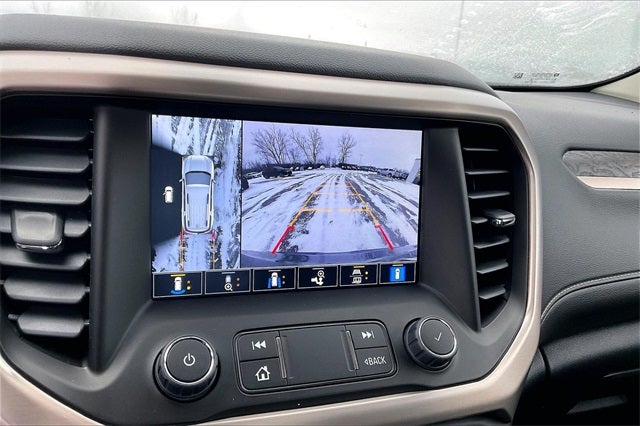 2023 GMC Acadia Denali