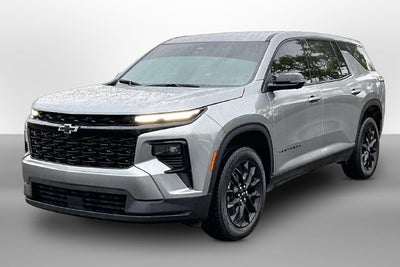 2024 Chevrolet Traverse LS