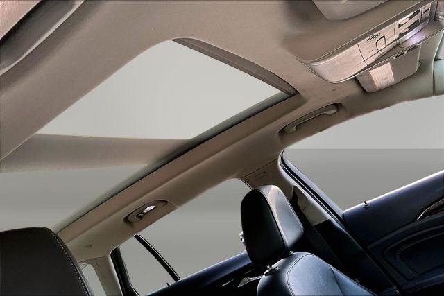 2019 Buick Regal TourX Essence