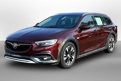 2019 Buick Regal TourX Essence