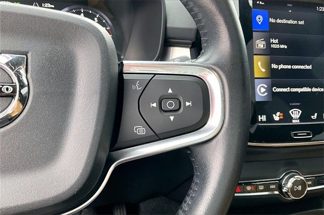 2019 Volvo XC40 Momentum