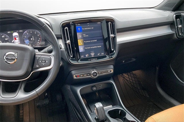 2019 Volvo XC40 Momentum