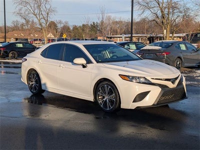 2019 Toyota CAMRY SE