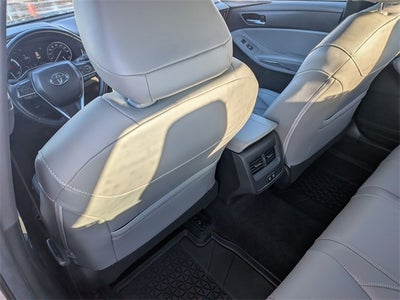 2019 Toyota AVALON HYBRID XLE Plus