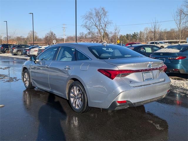 2019 Toyota AVALON HYBRID XLE Plus