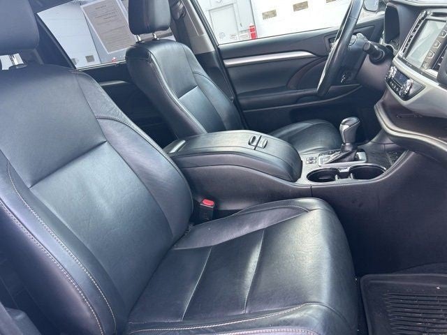 2018 Toyota HIGHLANDER XLE