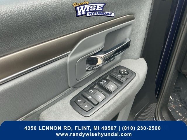 2017 RAM 1500 SLT