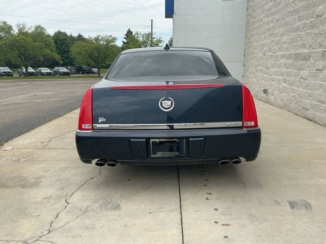 2009 Cadillac DTS Base