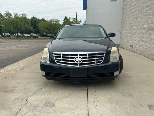 2009 Cadillac DTS Base