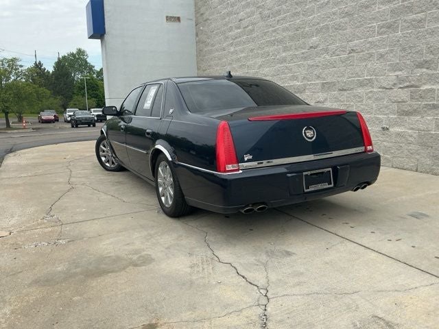 2009 Cadillac DTS Base