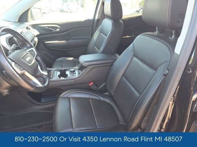 2022 GMC Acadia SLT