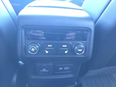 2022 GMC Acadia SLT