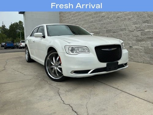 2019 Chrysler 300 Touring