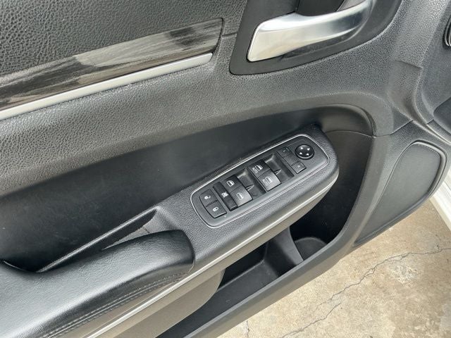 2019 Chrysler 300 Touring