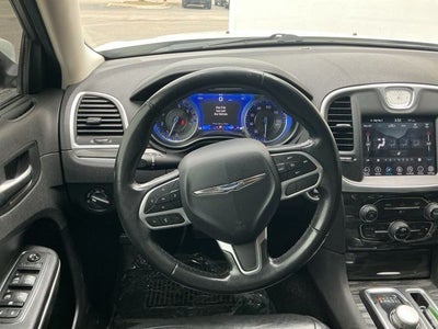 2019 Chrysler 300 Touring