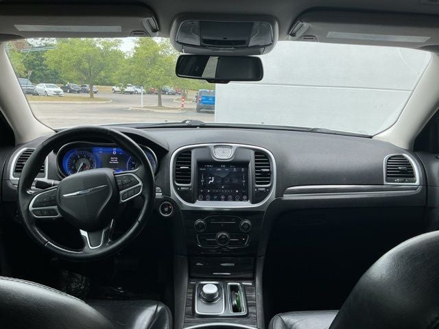 2019 Chrysler 300 Touring