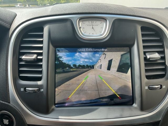 2017 Chrysler 300 Limited