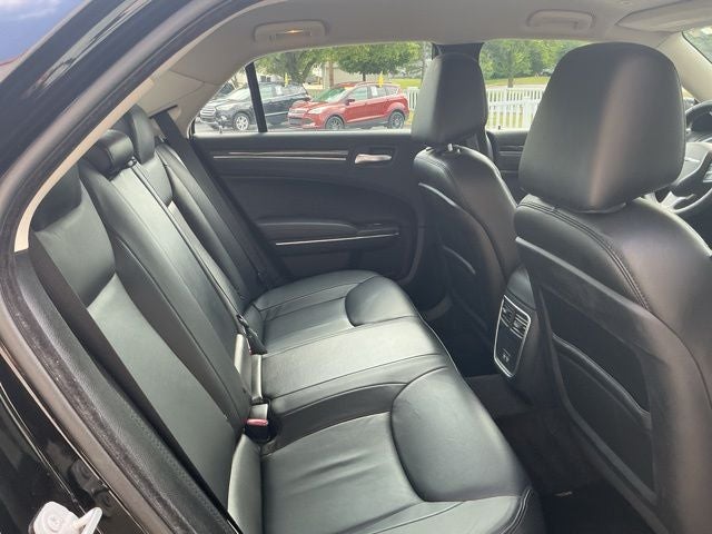 2017 Chrysler 300 Limited