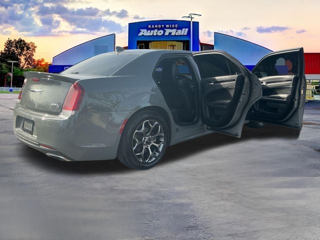 2017 Chrysler 300 S