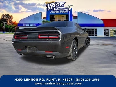 2022 Dodge Challenger SXT