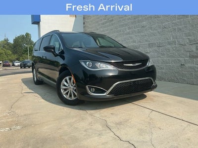 2017 Chrysler Pacifica Touring L