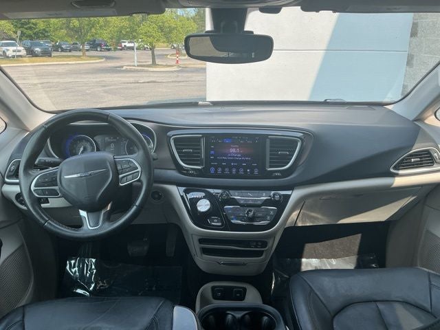 2017 Chrysler Pacifica Touring L