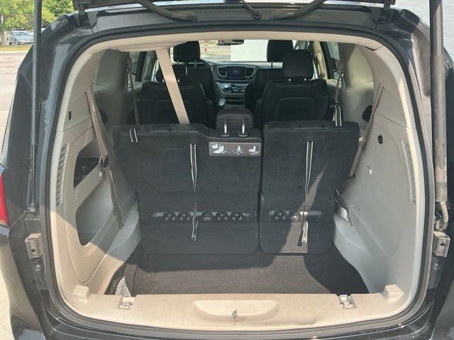 2017 Chrysler Pacifica Touring L