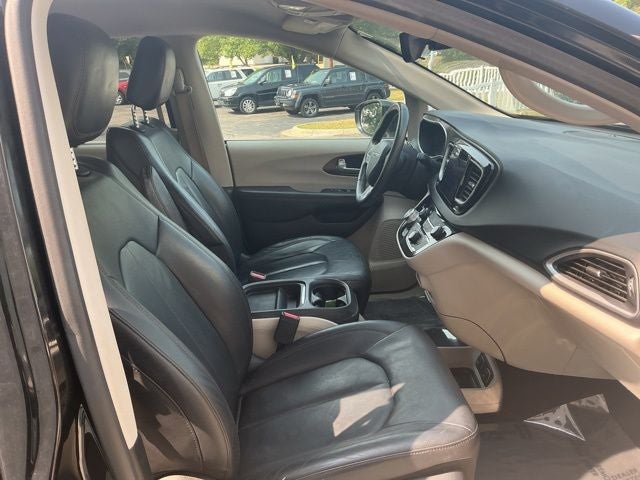 2017 Chrysler Pacifica Touring L