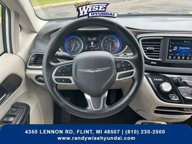2021 Chrysler Voyager LXI