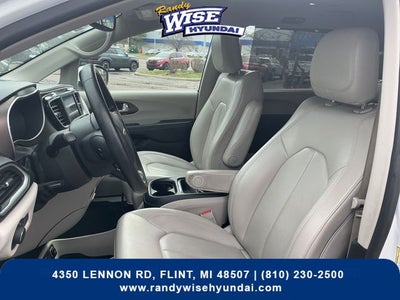 2021 Chrysler Voyager LXI